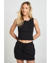 Boohoo - Petite Adjustable Waist Skort - Lyst