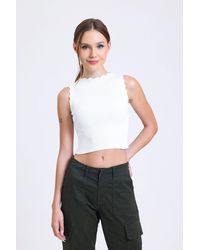 Hiccup - Round Neck Knitted Ribbed Crop Top With A Detail - Lyst