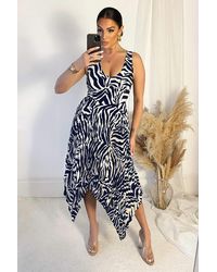 AX Paris - And Cream Printed V Neck Zig Zag Hem Pleated Midi Dress - Lyst