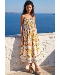 Roman - Petite Floral Print Shirred Midi Dress - Lyst
