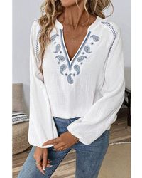 Azura Exchange - Witte Paisley Geborduurde Textuur Met Gesplitste Hals Lange Puffmouw Blouse - Lyst