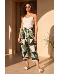 Roman - Petite Leaf Print Culotte Trouser - Lyst