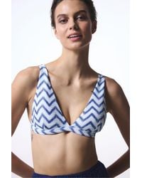 Penti - Biana Deep V Zigzag Pattern Bikini Top - Lyst
