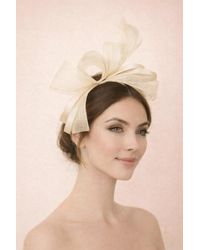 SVNX - Bow Shaped Fascinator With Satin Loops & Feathers - Lyst
