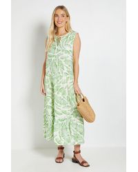 Wallis - Petite Tropical Tiered Sleeveless Maxi Dress - Lyst