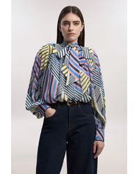 Karen Millen - Geo Printed Viscose Georgette Pussybow Woven Blouse - Lyst