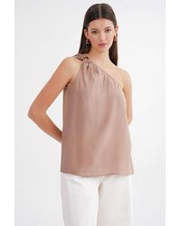 MixRay - Asymmetrical Collar Accessory Detailed Top - Lyst