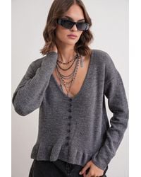 MixRay - Lightweight V-Neck Knit Top With Button Detail - Lyst