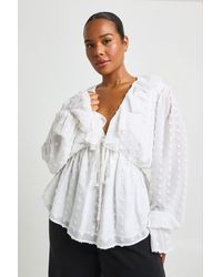 Boohoo - Plus Large Dobby Chiffon Ruffle Smock Top - Lyst