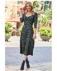 Sosandar - Khaki Print Sweetheart Neckline Midi Jersey Dress - Lyst