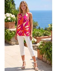 Roman - Floral Print Pleat Front Vest Top - Lyst