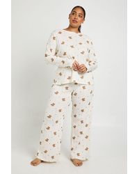 Boohoo - Plus Pointelle Bear Print Long Sleeve Top & Trouser Pyjama Set - Lyst