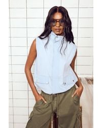 Boohoo - Funnel Neck Sleeveless Zip Through Top - Lyst