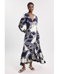 Karen Millen - Viscose Crepe Chain Print Long Sleeve Midi Dress - Lyst