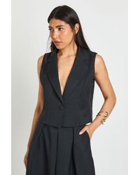 Boohoo - Tall Linen Look Tailored Cropped Waistcoat - Lyst