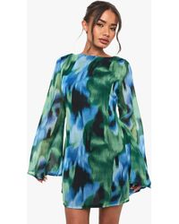 Boohoo - Abstract Printed Chiffon Flare Sleeve Mini Dress - Lyst
