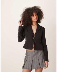 Gina Tricot - Tailored Short Fitted Blazer With Tie Front Bow Detail - Lyst