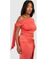 Boohoo - Plus Tie Sleeve Asymmetric Top - Lyst