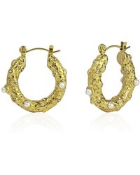 The Jewellery Stockroom - Plated Stainless Steel Pearl And Cz Textured Creole Earrings - Lyst