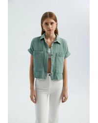 Hiccup - Short Sleeve Cropped Shirt With A Pocket Detail - Lyst