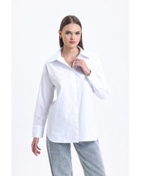 Hiccup - Back Cut Out Shirt With A Lace Detail - Lyst