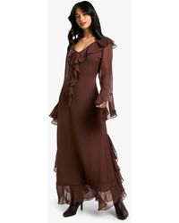 Boohoo - Petite Ruffle Flare Sleeve Belted Chiffon Maxi Dress - Lyst