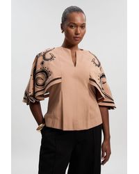 Karen Millen - Plus Size Baroque Embroidered Cape Sleeve Woven Twill Top - Lyst