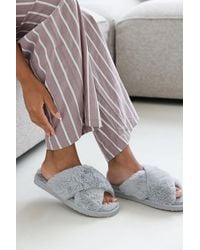 Where's That From - Wheres 'Ciara' Faux Fur Cross Over Strap Slippers - Lyst