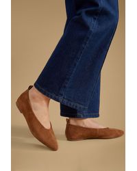 Oasis - Oriana Faux Suede Pointed Ballet Pumps - Lyst