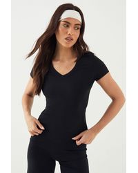 DSGN Studio - Sculpt V Neck Short Sleeve Top - Lyst