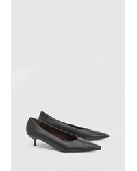 Wallis - Hannah Faux Leather Pointed Kitten Heel Court Shoes - Lyst