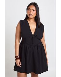 Boohoo - Plus Bengaline Plunge Skater Dress - Lyst