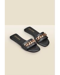 Sosandar - Paradiso Chain Detail Flat Leather Mule Sandals - Lyst