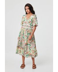 Izabel London - Printed 1/2 Flared Sleeve Midi Dress - Lyst