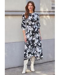 Sosandar - Floral Print Keyhole Detail Jersey Midi Dress - Lyst