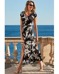 Sosandar - Floral Print Belted Jersey Maxi Dress - Lyst