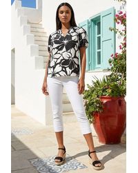 Roman - Floral Mono Print V-Neck Top - Lyst