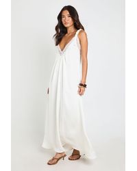 Boohoo - Lace Trim Halterneck Trapeze Maxi Dress - Lyst