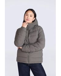 Mountain Warehouse - 'Light Cloud Cosi' Padded Jacket With Zipped Pockets Water Resistant Coat - Lyst
