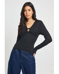 Boohoo - Long Sleeve Top With Ruched Asymetric Neck Trim Detail - Lyst