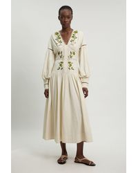Karen Millen - Rose Embroidered Cotton Twill Woven Long Sleeve Maxi Dress - Lyst