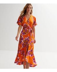 Gini London - Grote Midi-jurk Met Overslag En Bloemenprint - Lyst