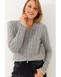 Bianco Lucci - Thick Ribbed Jacquard V-Neck Sweater With Button Detail - Lyst