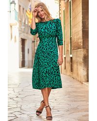 Sosandar - Print Ruched Shoulder Midi Dress - Lyst