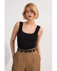 Karen Millen - Viscose Blend Rib Knit Square Neck Vest - Lyst