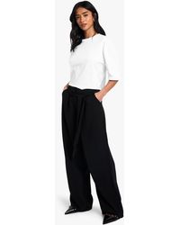 Boohoo - Petite Tie Belt Detail Wide Leg Trousers - Lyst