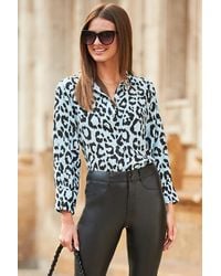 Sosandar - Pale Print Shirred Cuff Shirt Leather - Lyst