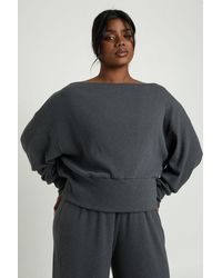 Boohoo - Plus Slouchy Off The Shoulder Top - Lyst