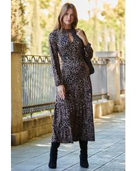 Sosandar - Fleck Print Keyhole Detail Midi Jersey Dress - Lyst