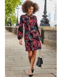 Sosandar - Paisley Print Cut Out Detail Shift Dress - Lyst